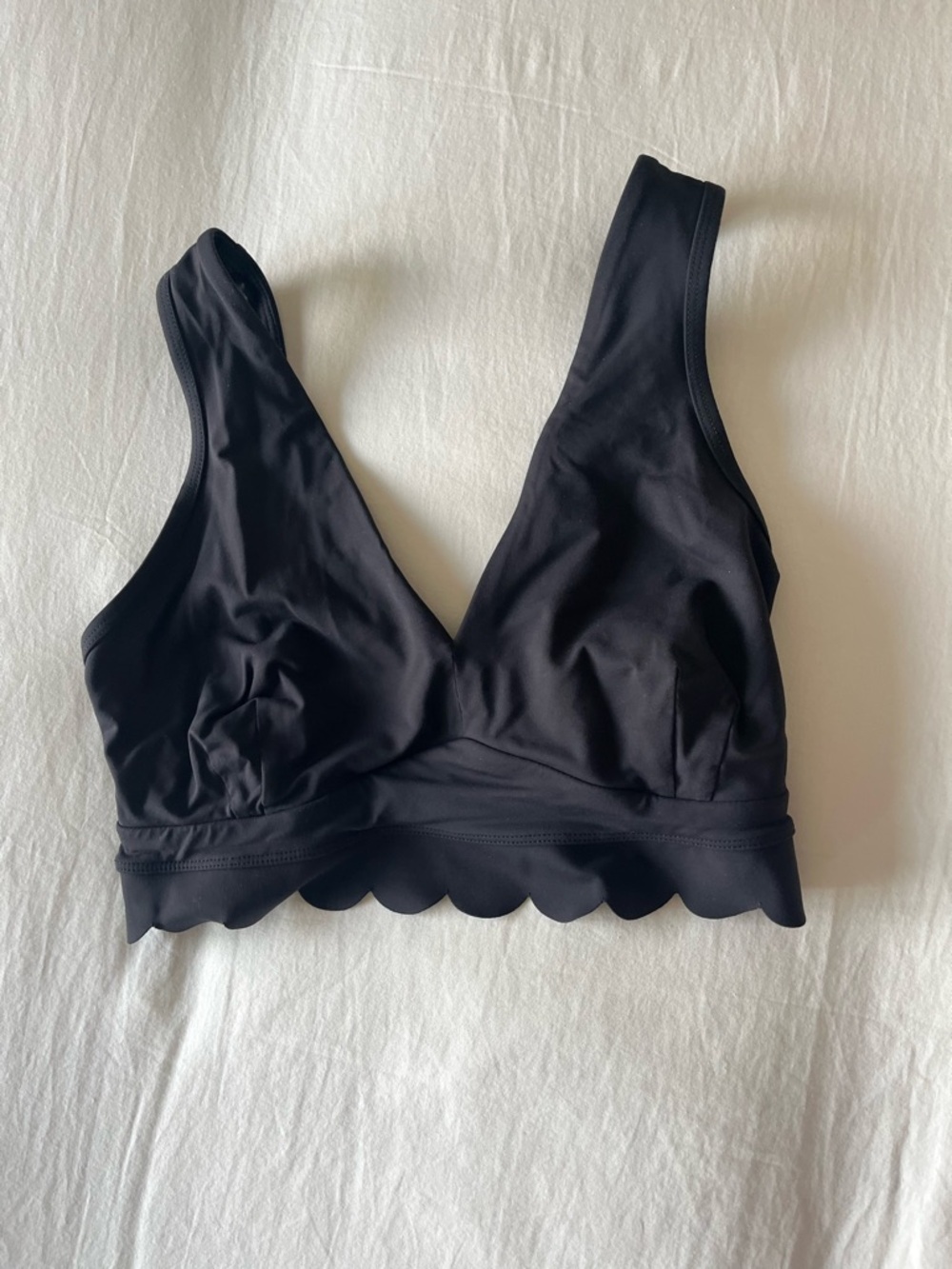 JoyLab Black Scalloped V-Neck Bralette